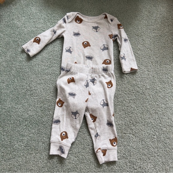 Carter's Other - Adorable Gray Animal Print Kids two Piece